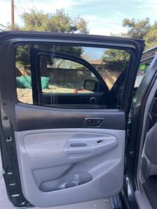 2010 Toyota Tacoma V6 - Photo 14 - Sacramento, CA 95825