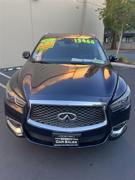 2017 Infiniti QX60 photo 2