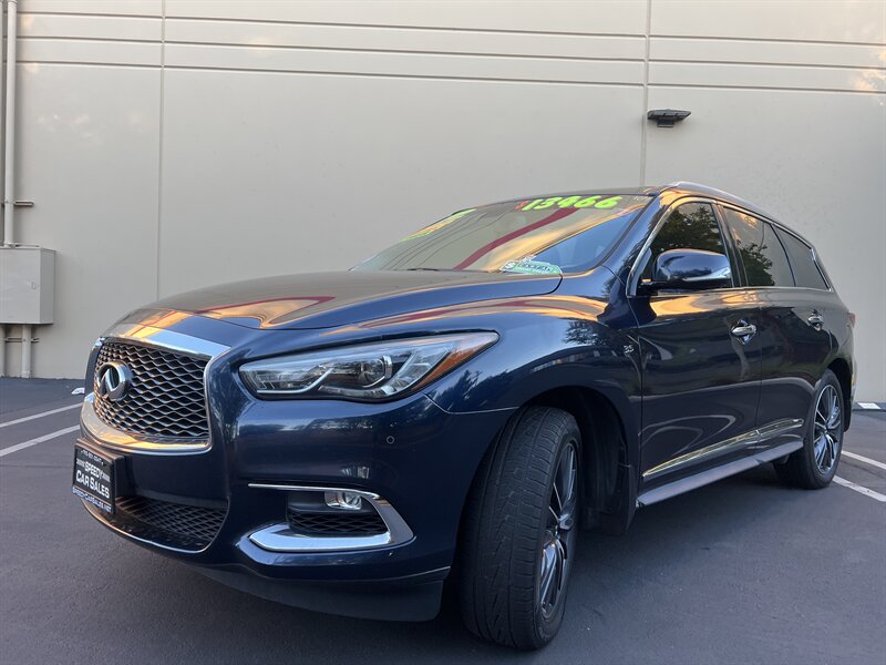 2017 Infiniti QX60 photo 3