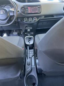 2015 Toyota Yaris 5-Door L - Photo 16 - Sacramento, CA 95825
