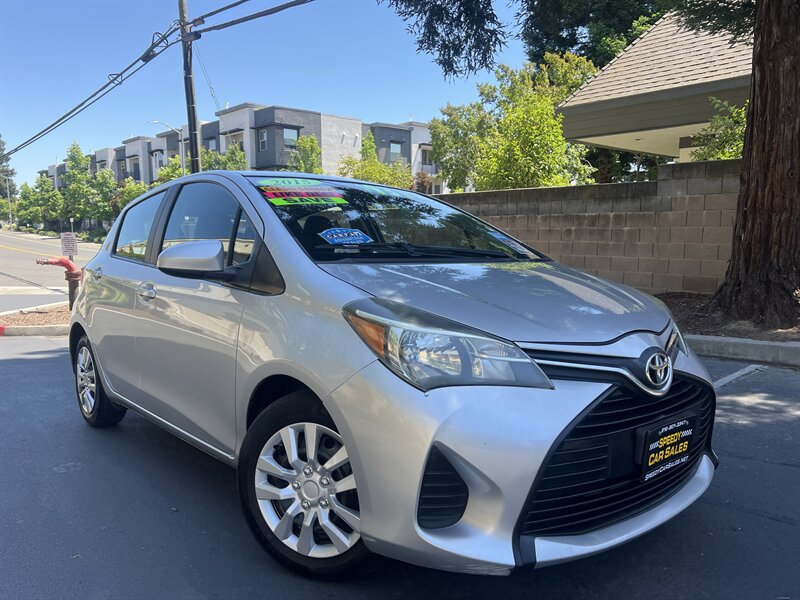 2015 Toyota Yaris L 5-Door Liftback AT's photo