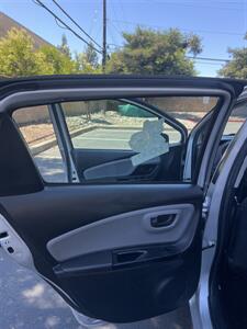 2015 Toyota Yaris 5-Door L - Photo 14 - Sacramento, CA 95825