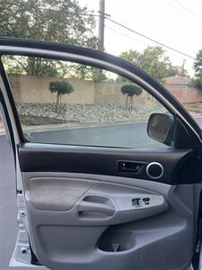 2010 Toyota Tacoma   - Photo 15 - Sacramento, CA 95825