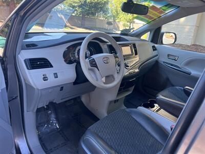 2012 Toyota Sienna SE 8-Passenger   - Photo 13 - Sacramento, CA 95825