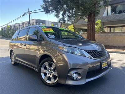 2012 Toyota Sienna SE 8-Passenger   - Photo 1 - Sacramento, CA 95825