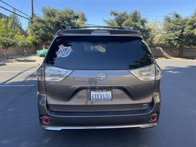 2012 Toyota Sienna SE 8-Passenger   - Photo 7 - Sacramento, CA 95825