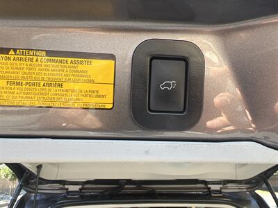 2012 Toyota Sienna SE 8-Passenger   - Photo 20 - Sacramento, CA 95825