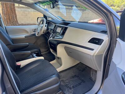 2012 Toyota Sienna SE 8-Passenger   - Photo 23 - Sacramento, CA 95825