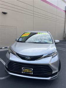 2021 Toyota Sienna LE 8-Passenger   - Photo 3 - Sacramento, CA 95825