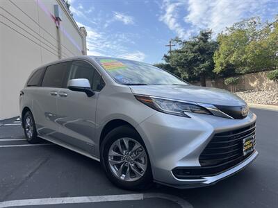 2021 Toyota Sienna LE 8-Passenger   - Photo 1 - Sacramento, CA 95825