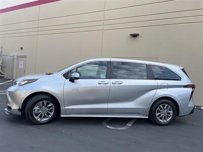 2021 Toyota Sienna LE 8-Passenger   - Photo 5 - Sacramento, CA 95825