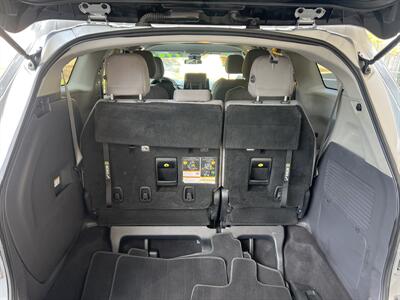 2021 Toyota Sienna LE 8-Passenger   - Photo 18 - Sacramento, CA 95825