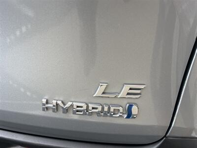 2021 Toyota Sienna LE 8-Passenger   - Photo 9 - Sacramento, CA 95825