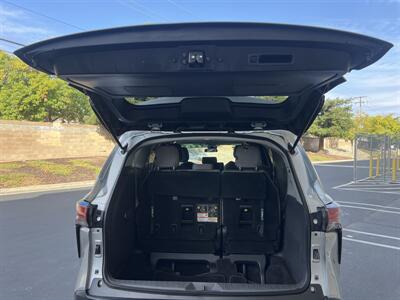 2021 Toyota Sienna LE 8-Passenger   - Photo 19 - Sacramento, CA 95825