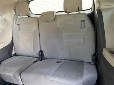 2021 Toyota Sienna LE 8-Passenger   - Photo 15 - Sacramento, CA 95825