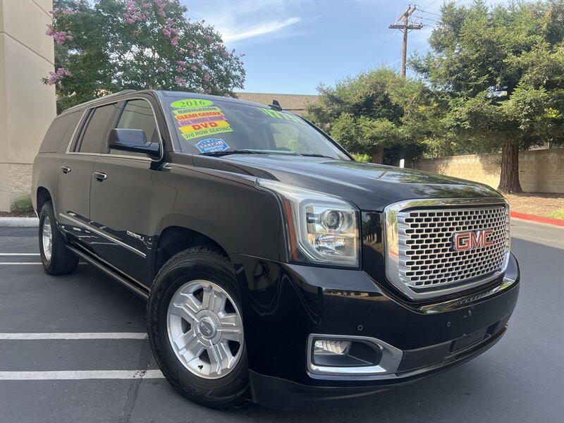 2016 GMC Yukon Denali AWD's photo