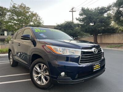 2015 Toyota Highlander XLE - Photo 1 - Sacramento, CA 95825