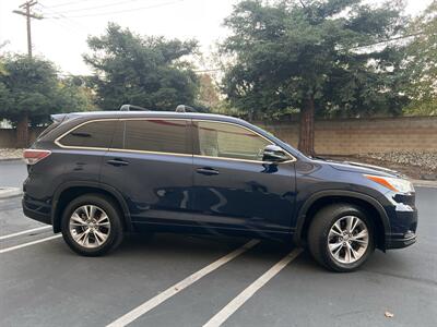 2015 Toyota Highlander XLE - Photo 8 - Sacramento, CA 95825