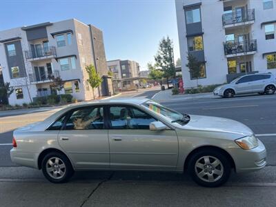 2001 Toyota Avalon XL   - Photo 10 - Sacramento, CA 95825