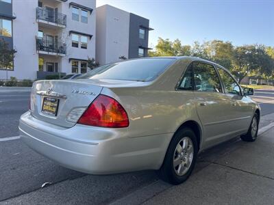 2001 Toyota Avalon XL   - Photo 9 - Sacramento, CA 95825