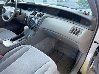 2001 Toyota Avalon XL   - Photo 23 - Sacramento, CA 95825