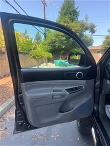 2015 Toyota Tacoma PreRunner V6   - Photo 15 - Sacramento, CA 95825