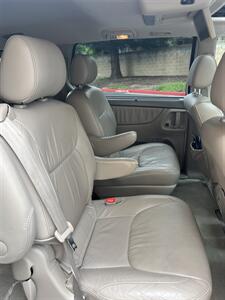 2006 Toyota Sienna XLE Limited 7 Passen - Photo 24 - Sacramento, CA 95825