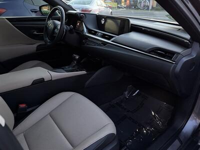 2019 Lexus ES F SPORT - Photo 21 - Sacramento, CA 95825