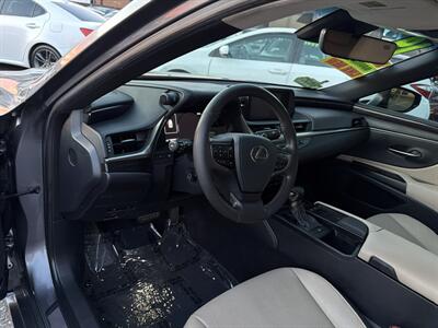 2019 Lexus ES F SPORT - Photo 10 - Sacramento, CA 95825