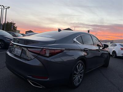2019 Lexus ES F SPORT - Photo 7 - Sacramento, CA 95825