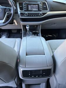 2014 Toyota Highlander LE Plus - Photo 17 - Sacramento, CA 95825