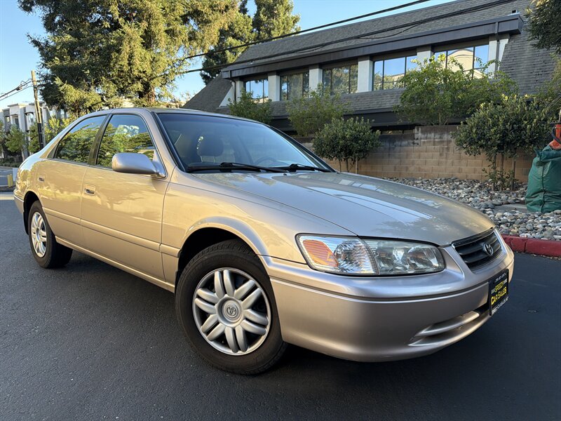 2000 Toyota Camry