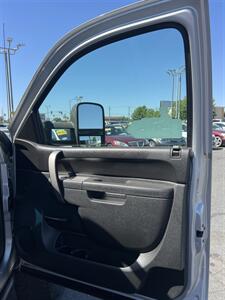 2010 GMC Sierra 2500 SLE - Photo 23 - Sacramento, CA 95825