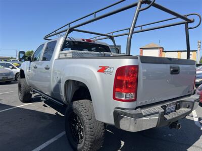 2010 GMC Sierra 2500 SLE - Photo 6 - Sacramento, CA 95825