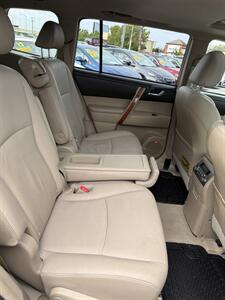 2010 Toyota Highlander Limited - Photo 23 - Sacramento, CA 95825