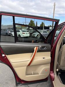 2010 Toyota Highlander Limited - Photo 14 - Sacramento, CA 95825