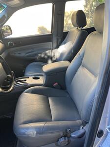 2006 Toyota Tacoma PreRunner V6 - Photo 11 - Sacramento, CA 95825
