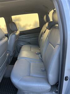 2006 Toyota Tacoma PreRunner V6 - Photo 14 - Sacramento, CA 95825