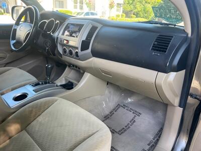 2009 Toyota Tacoma PreRunner V6   - Photo 22 - Sacramento, CA 95825