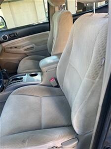 2009 Toyota Tacoma PreRunner V6   - Photo 12 - Sacramento, CA 95825