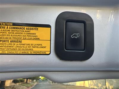 2011 Toyota Venza FWD V6 - Photo 21 - Sacramento, CA 95825