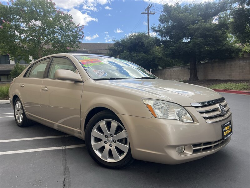 2006 Toyota Avalon XLS's photo
