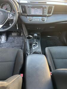 2015 Toyota RAV4 XLE   - Photo 18 - Sacramento, CA 95825