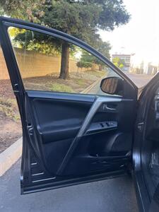 2015 Toyota RAV4 XLE   - Photo 14 - Sacramento, CA 95825