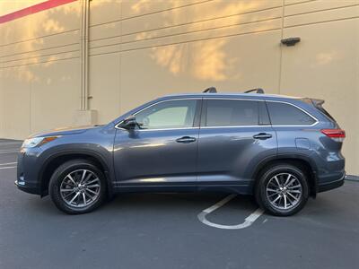 2018 Toyota Highlander XLE   - Photo 5 - Sacramento, CA 95825