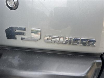2010 Toyota FJ Cruiser   - Photo 19 - Sacramento, CA 95825