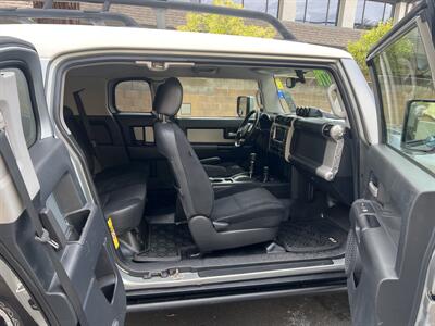 2010 Toyota FJ Cruiser   - Photo 27 - Sacramento, CA 95825