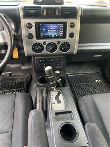 2010 Toyota FJ Cruiser   - Photo 16 - Sacramento, CA 95825