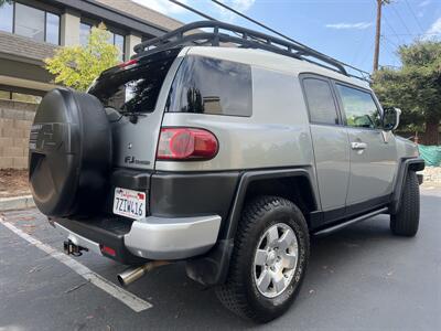 2010 Toyota FJ Cruiser   - Photo 9 - Sacramento, CA 95825