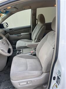 2009 Toyota Sienna LE 7-Passenger - Photo 4 - Sacramento, CA 95825